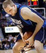 NBA: Nowitzki vystrieľal Dallasu prvú výhru